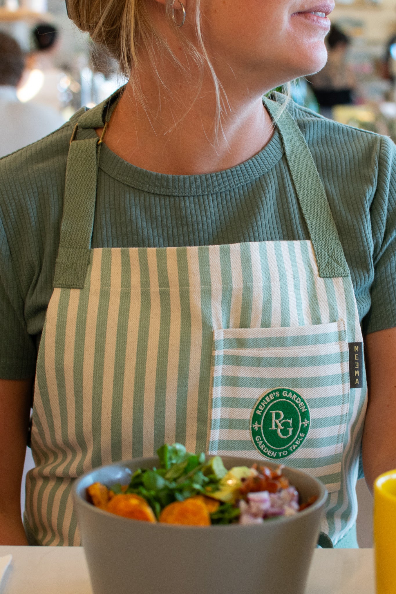 Renee's Garden to Table Apron