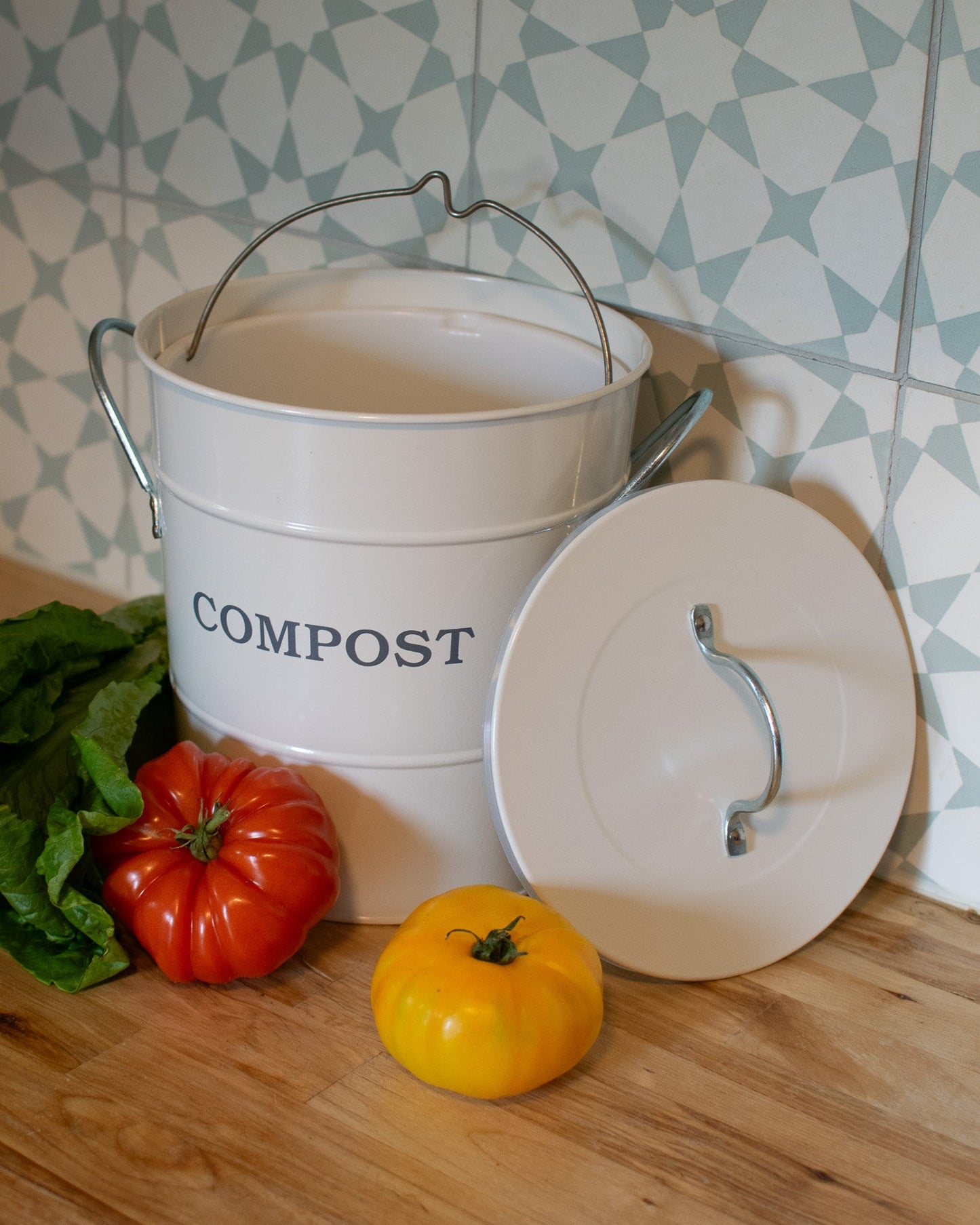 The 2-in-1 Kitchen Compost Pail
