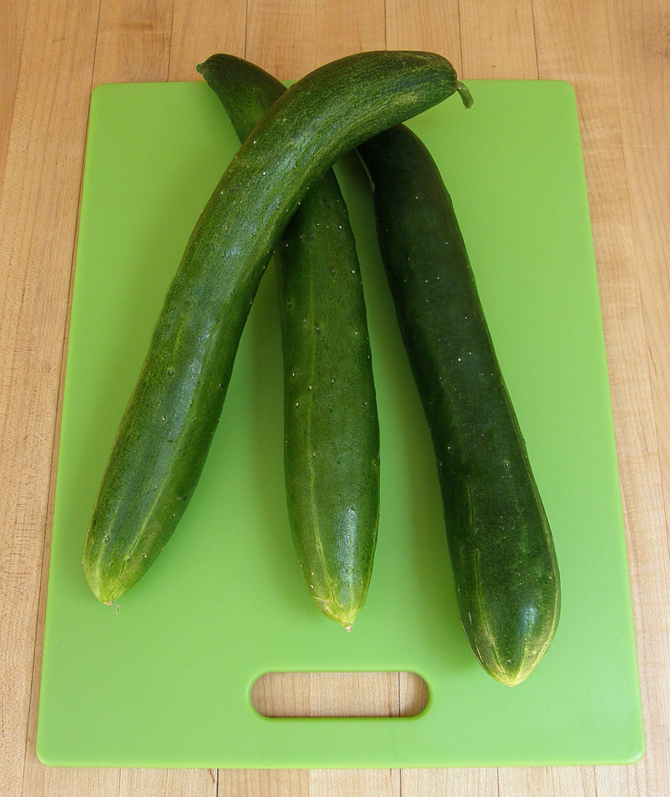 Tasty Treat Slicer' Japanese Cucumber – Renee's Garden