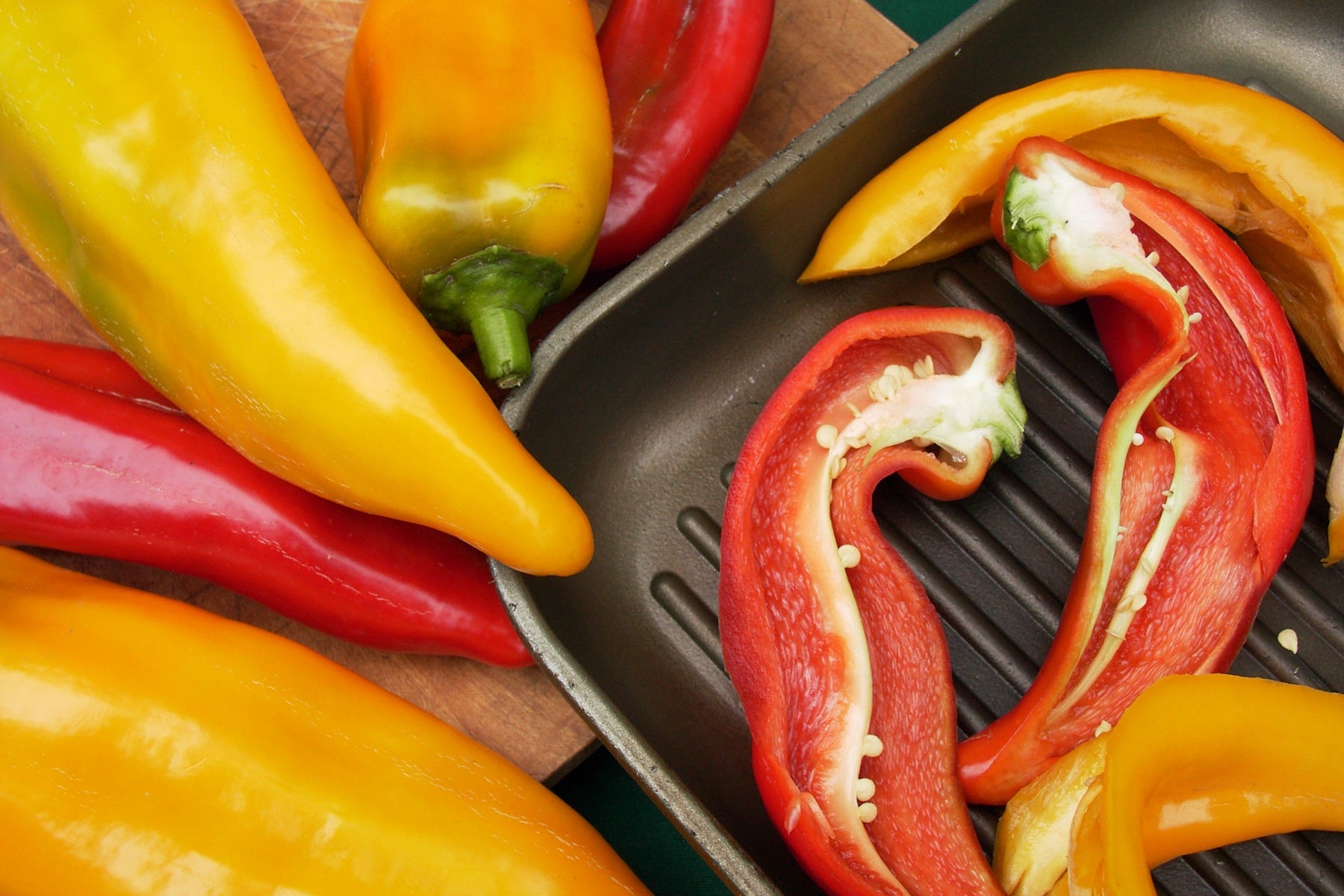 Renee's Garden Italian Roasting Peppers - Thumbnail 2